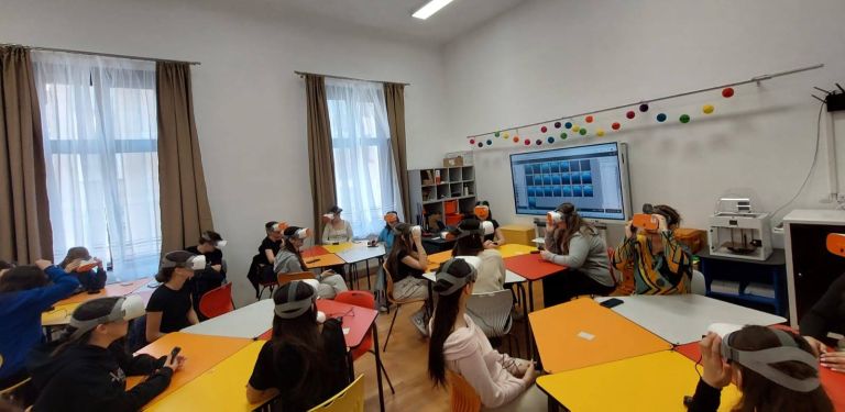 Utazás a világ körül a virtuális valóságban